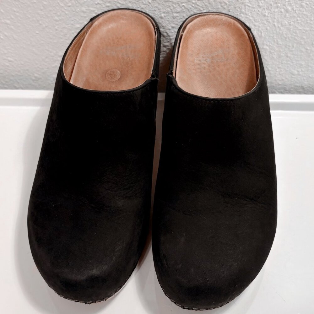 Dansko Black Nubuck Leather Clogs with Natural Platform heel - Picture 2 of 5